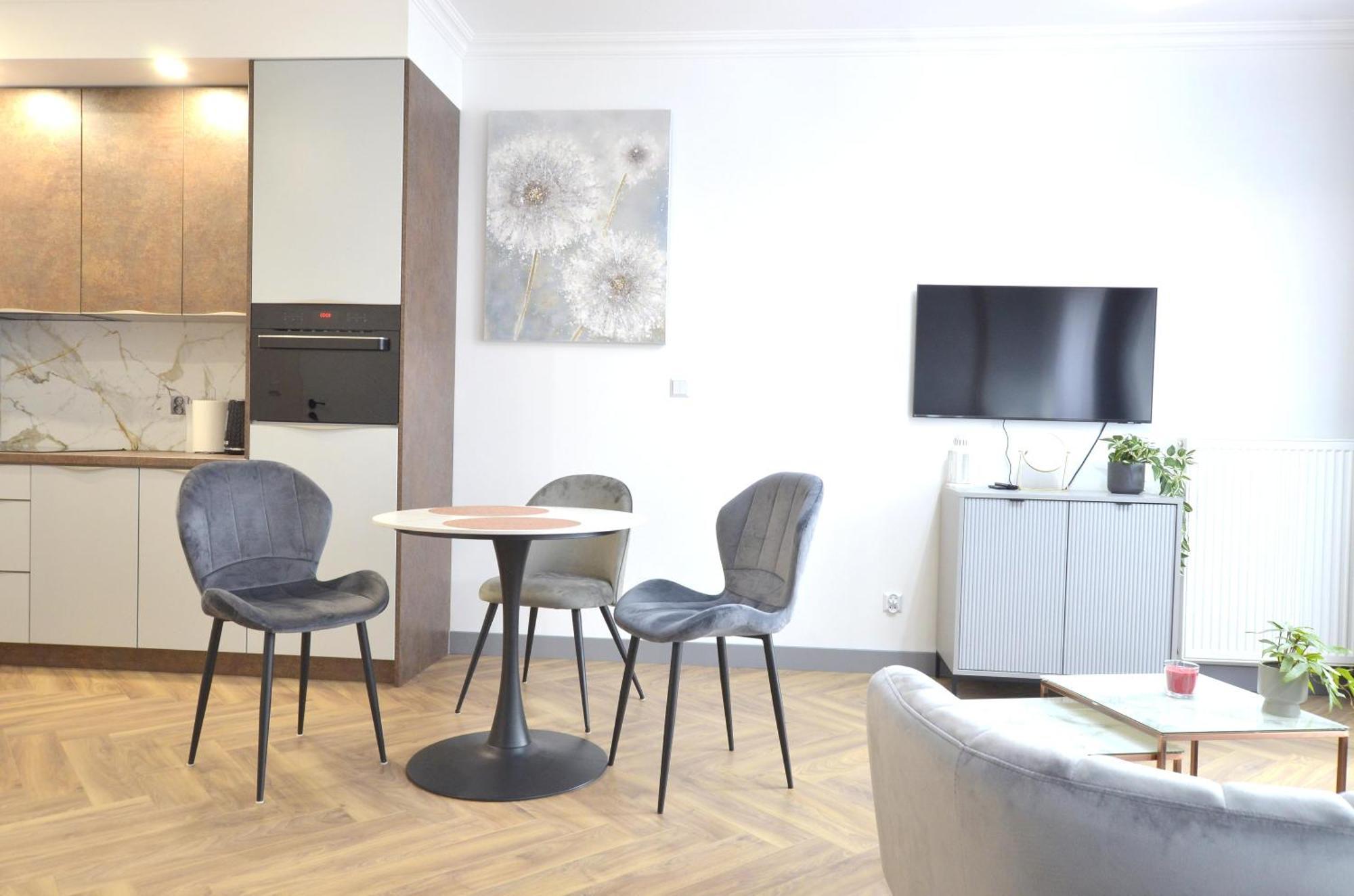 Private Parking, Secure Building - Central Apartments Old Town & Main Station Gdańsk Kültér fotó